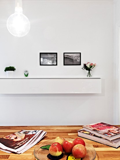 洁白的墙壁与实木地板 46平高雅小公寓